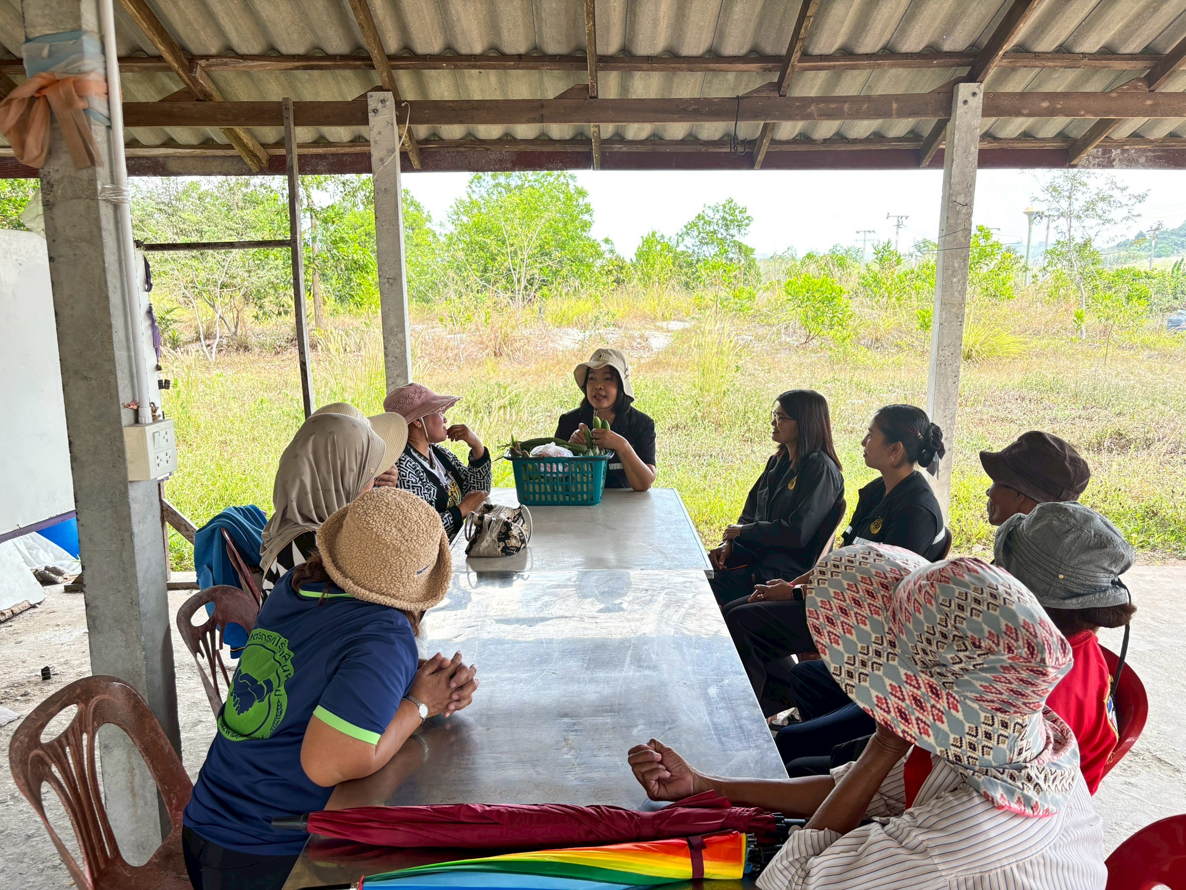 title - ผู้ตรวจราชการ ส.ป.ก. ลงพื้นที่ตรวจราชการ โครงการจัดที่ดินให้ชุมชนตามนโยบายรัฐบาล (คทช.) จังหวัดสงขลา